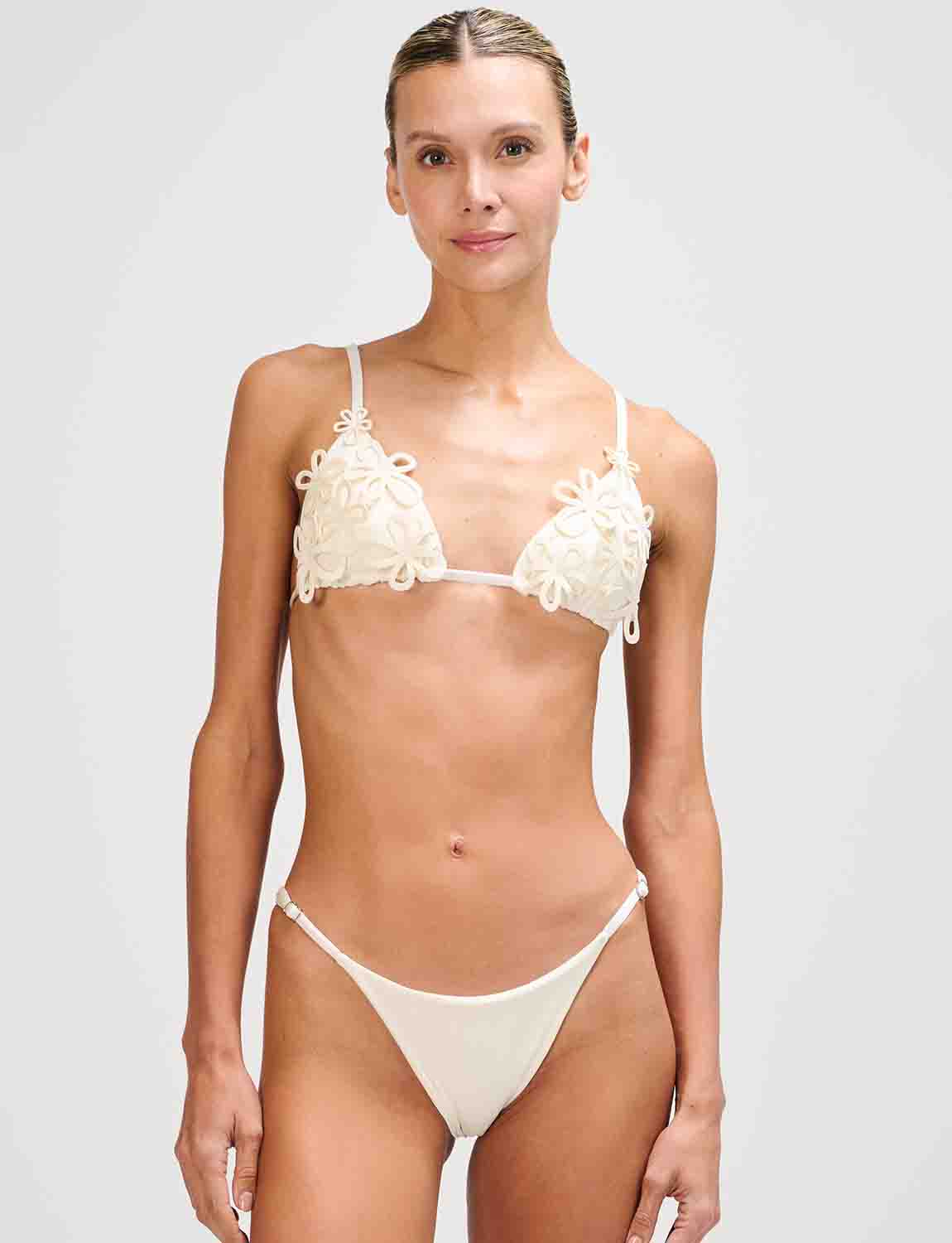 Top Triangle Vea Ivory