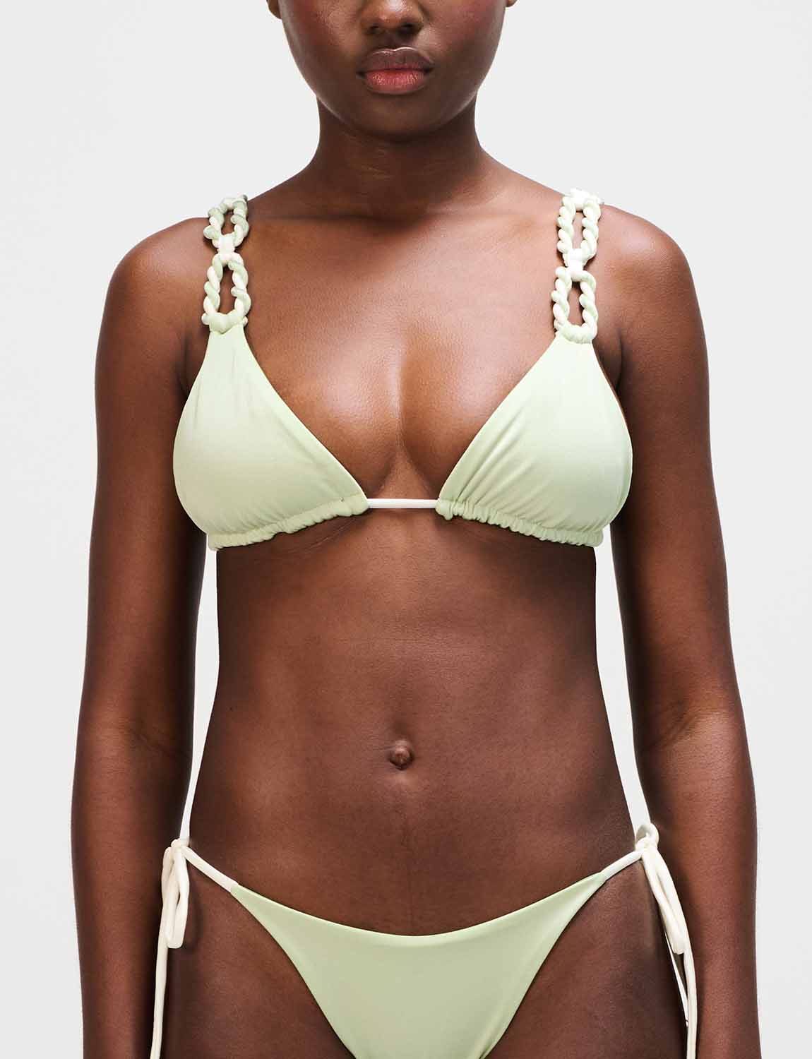 Top Triangle Petalia